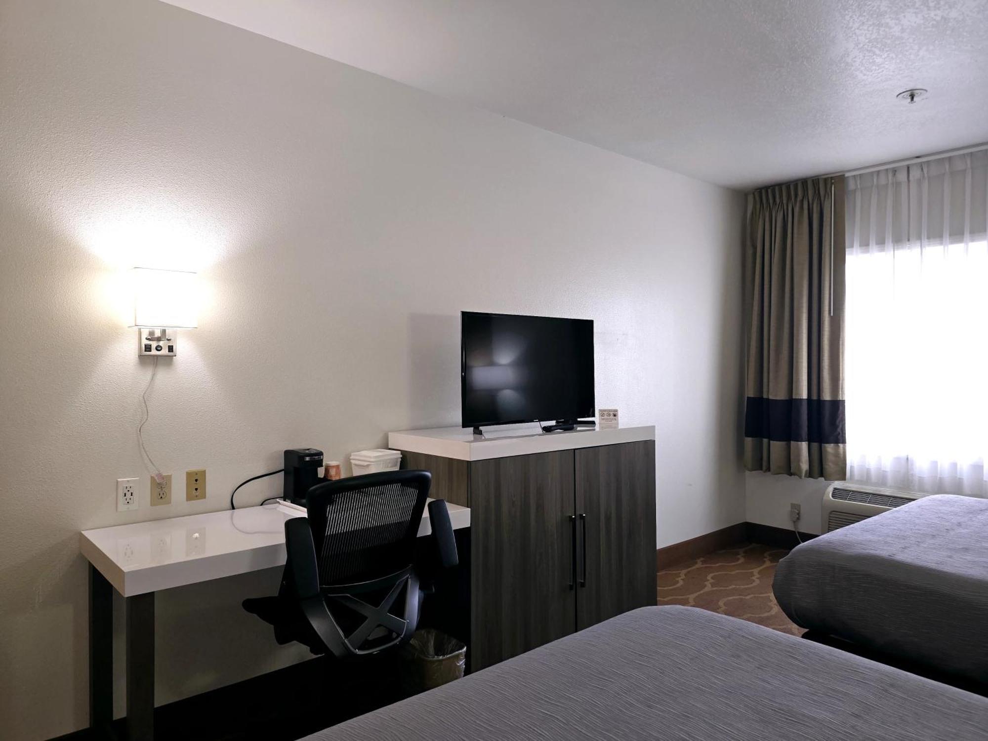 Quality Inn & Suites Longview Kelso Exterior foto